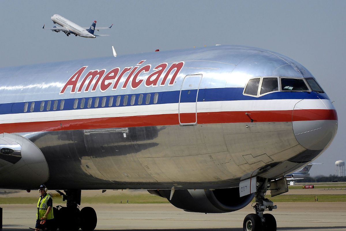 $100,000 of Lead Plaintiff Deadline in Class Action Lawsuit Against American Airlines Group Inc.