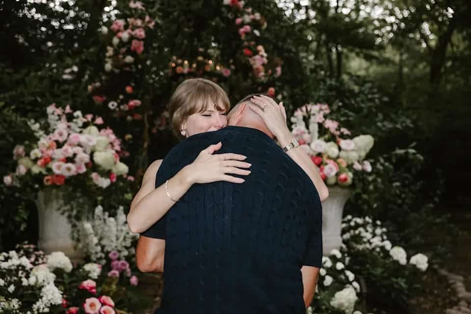 Taylor Swift and Travis Kelce are officially engaged
