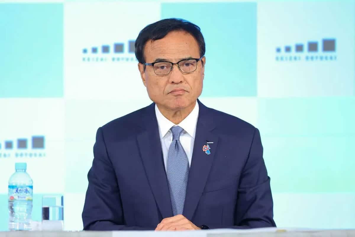 Jet Lag Mistake: Why a Famous Japanese Business Leader Lost His Job